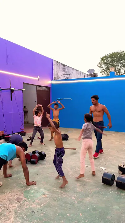 Gym Game Khela Ja Raha H??? #shortvideo #funnyvideo