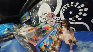 Making Waves with My Mini Me at Idaho Falls Aquarium