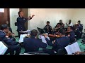 الفرقة الموسيقية للشرطة بقيادة مبارك نجم أثناء بروفة لموسيقى أطلس للفنان المغربي عبدالقادر الراشدي 