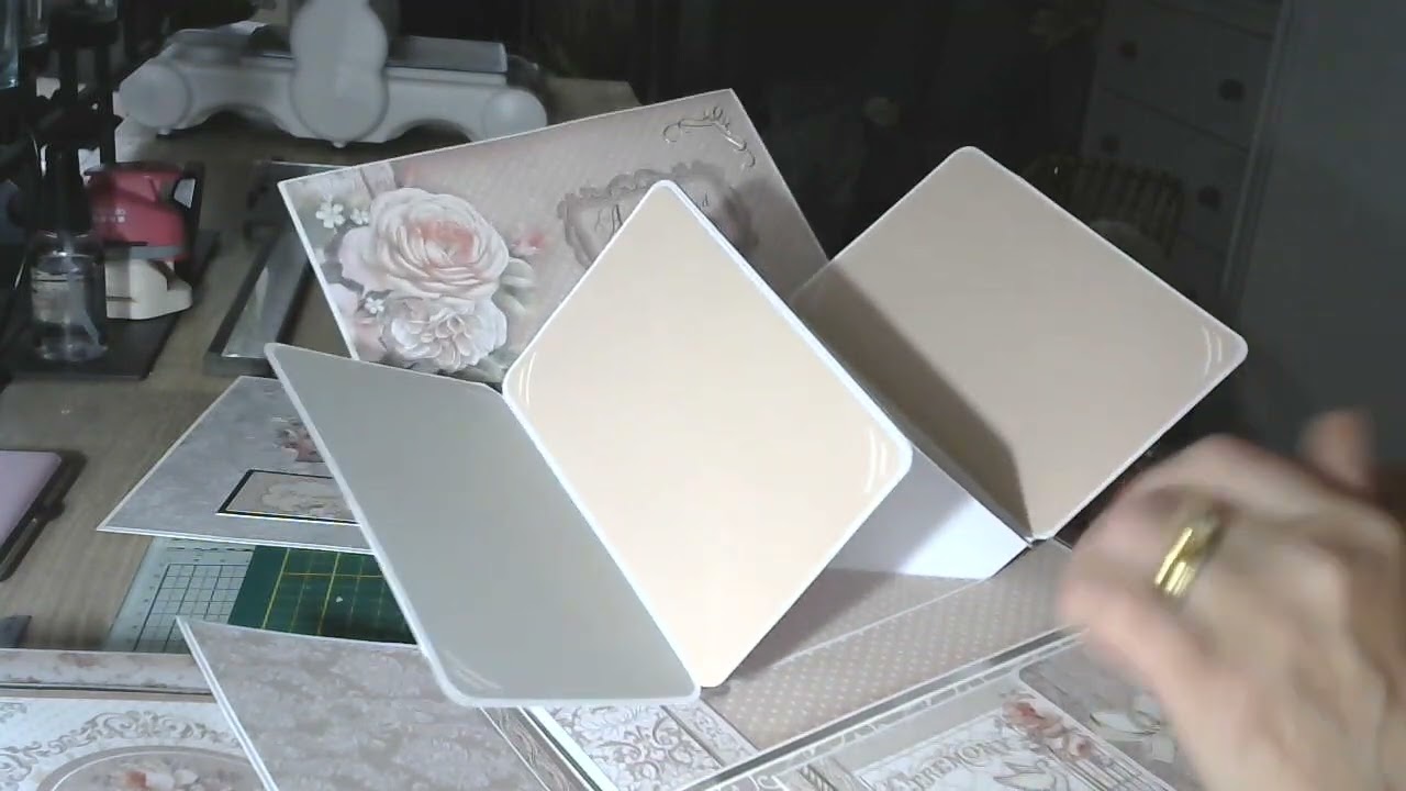 Présentation Album MARIAGE avec la collection You and Me de Stamperia