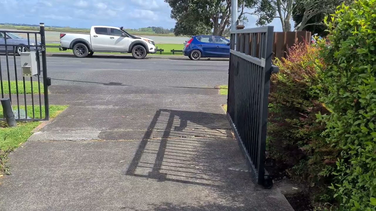 Turtle Swing Gate Opener. New Zealand Edition.