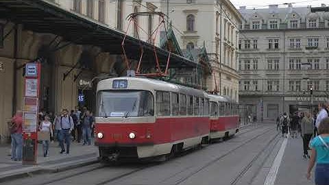 Canon R5 8K HDR PQ +2/3 EV compensation, T3SUCS tram in Prague