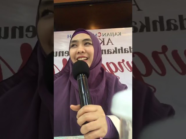 Oki Setiana Dewi (@okisetianadewi) archived Instagram live stream from December 7, 2019