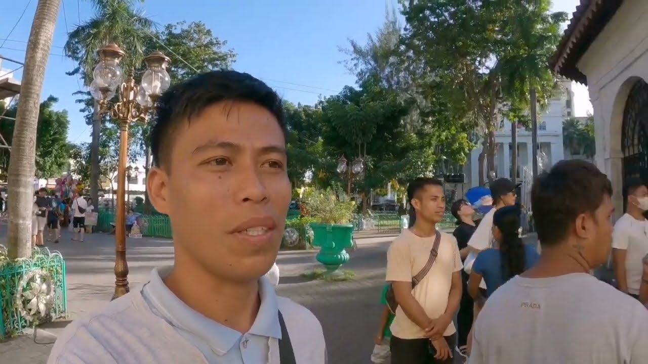 PRANK in SANTO NINO CHURCH CEBU CITY PHILIPPINES