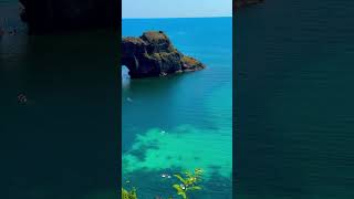 Очень красивый, дикий пляж в Крыму на мысе Фиолент.