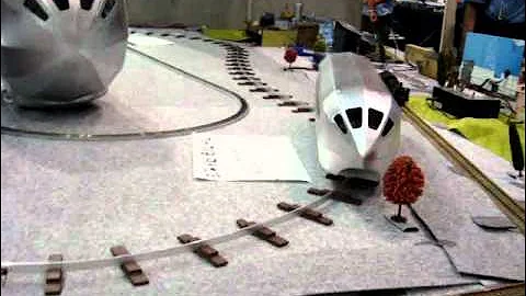 Gyro monorail built by Mr. Koike running in JAM Convention