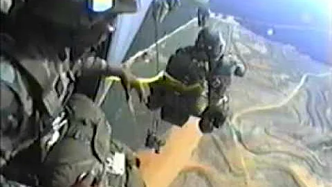Quanto guadagna un paracadutista militare?