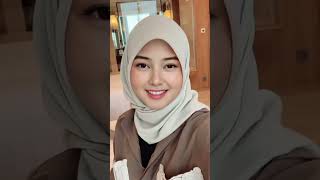 Pakai Jilbab Pantas Apa Gak Sih?