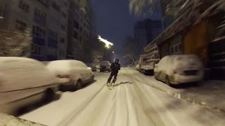 誰もが夢見る道路スキー / Thrilling street skiing in Bulgaria