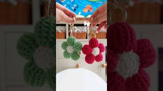 ｡*:   crochet flower keychain   ｡*: #crochetkeychain #crochetflowers #crochetideas