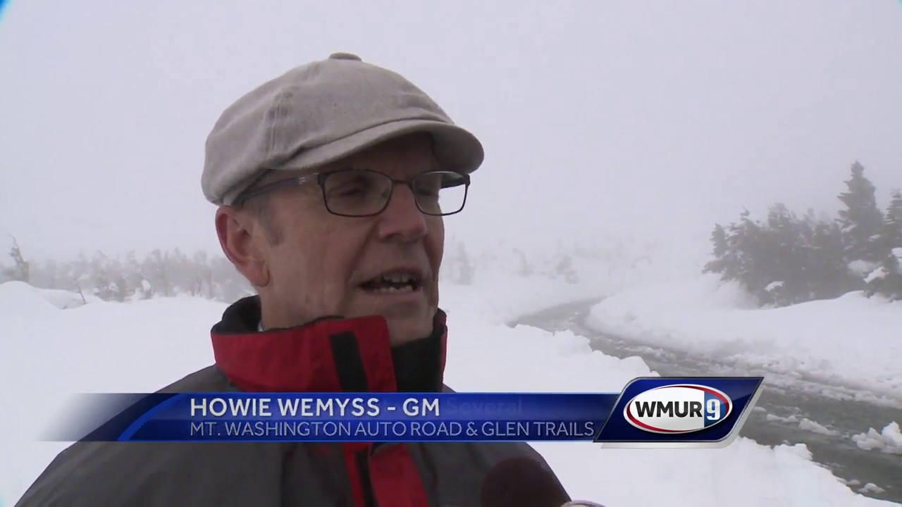 Heavy snow falls in White Mountains
