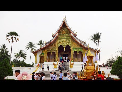 Video: Ncig Teb Chaws Luang Prabang, Laos