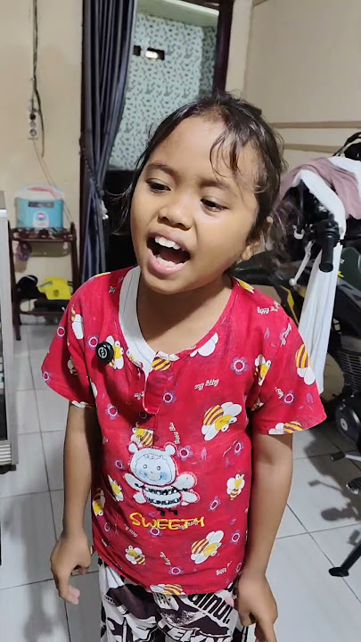 the difference between Papua and Kak Nilam when calling