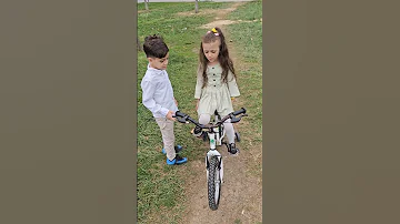 انت الغالي ياخويا الفيديو نزل الساعة 4 46العصر بأي ساعة شفتوه براء وسميرة 