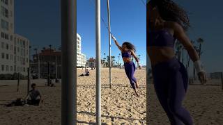 Just know, there will be traveling rings in my home someday 👀🤭#TravelingRings #MuscleBeach