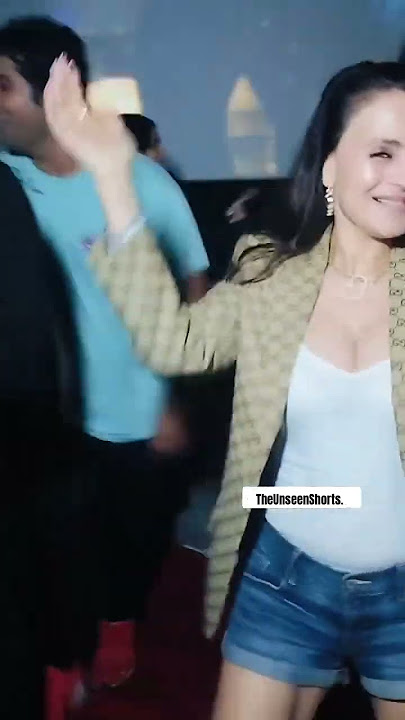 Ameesha Patel Dance💃on Kaho Naa Pyaar Hai|The Unseen Shorts #ameeshapatel #theunseenshorts #dance