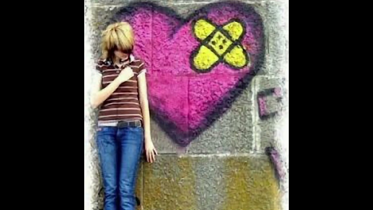 Gothlovee - KISSITOFFME