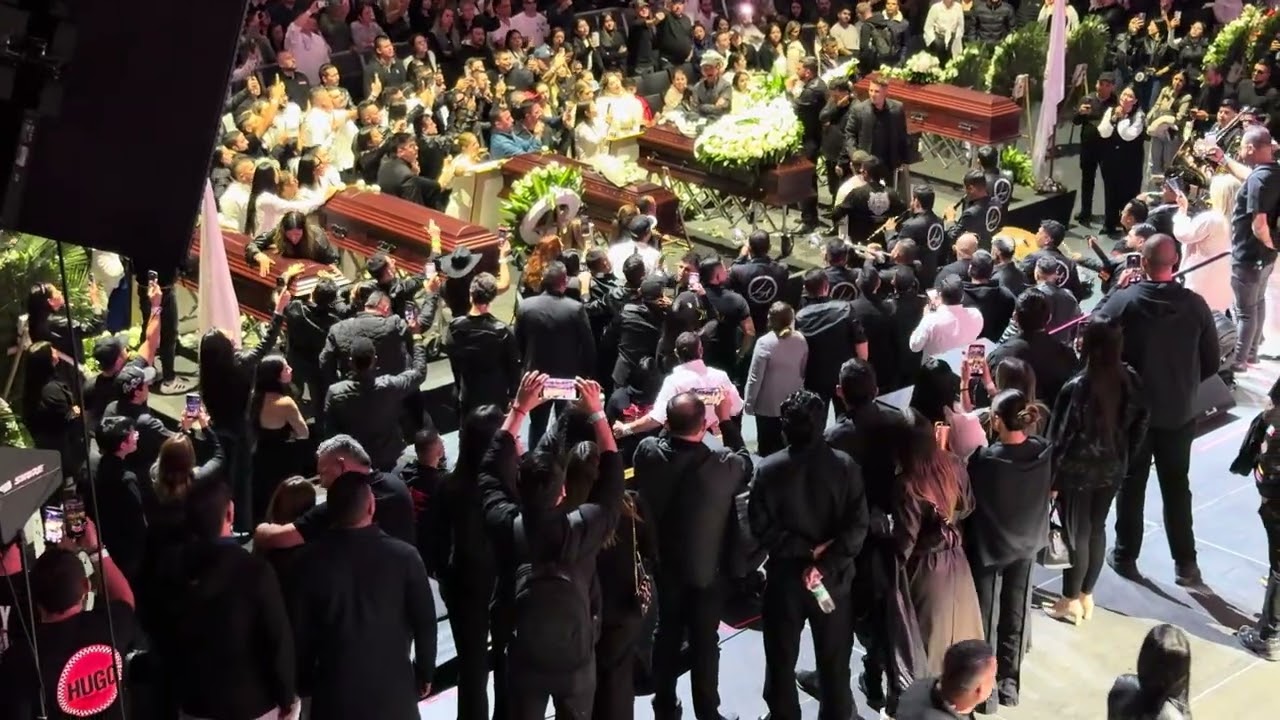 El Flaco le canta Mi Último deseo a Yeison Jiménez en Su homenaje