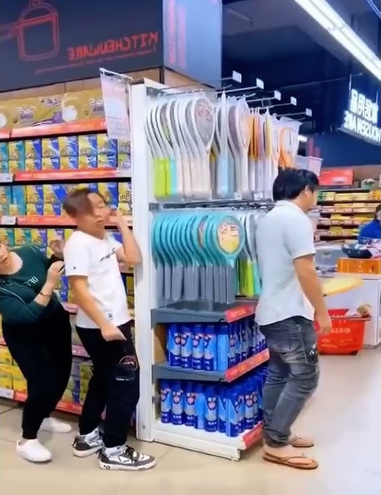 Lawak prank orang - naya kena macam ni - short letrik