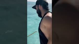 Suara kejam lumba lumba