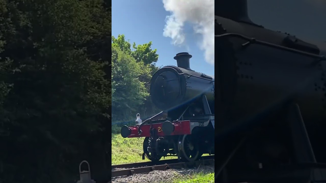 GWR 2807 passing through watchet doing what it’s made for (the west Somerset railway)