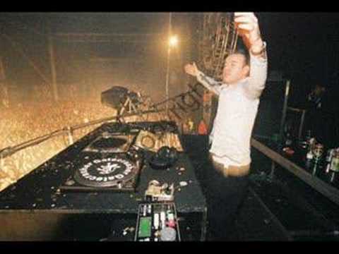 Not over Yet (Breeder mix), live from Gatecrasher