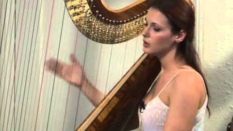 Playing a Harp: Open Palm Technique