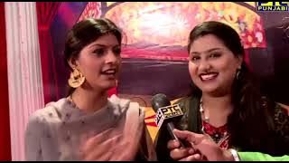 | Nooran Sisters Singing 'Patakha Guddi' |