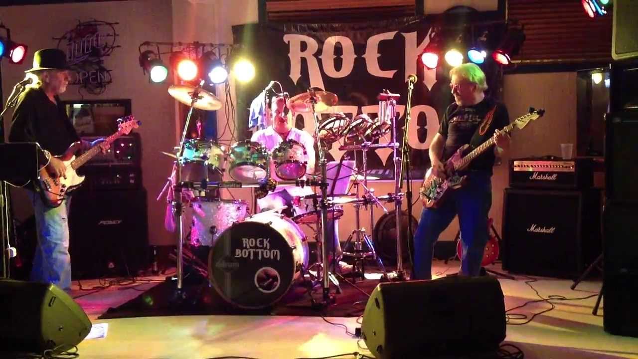 ROCK BOTTOM BAND ,WV LONG COOL WOMAN IN A BLACK DRESS DAWG HOUSE 2