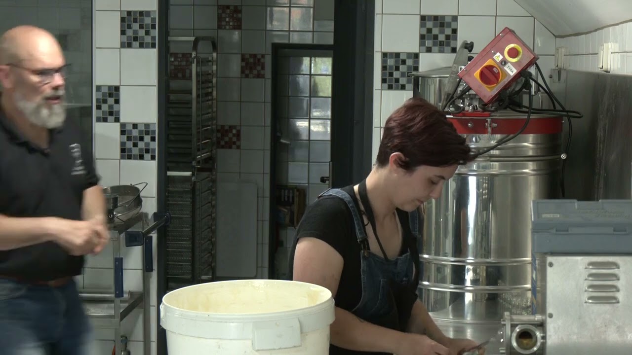 APICULTURE / La production de miel à l'épreuve du mauvais climat