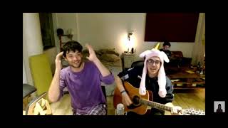 Alan Sutton y las criaturitas de la ansiedad - El monstruo del sofá (live)