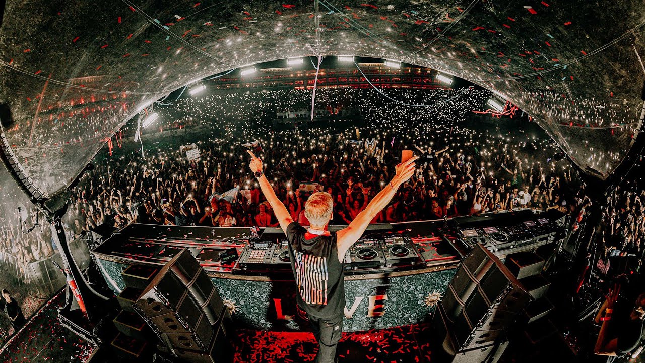 Armin van Buuren & Martin Garrix ft. Libby Whitehouse - Sleepless Nights (live at Tomorrowland 2025) Armin van Buuren & Martin Garrix ft. Libby Whitehouse - Sleepless Nights (live at Tomorrowland 2025)