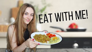 Eat a meal with me as a nutritionist // Practice mindful eating: how to eat mindfully and slowly.