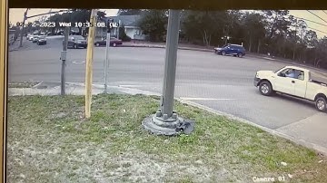 Close call from two red light runners