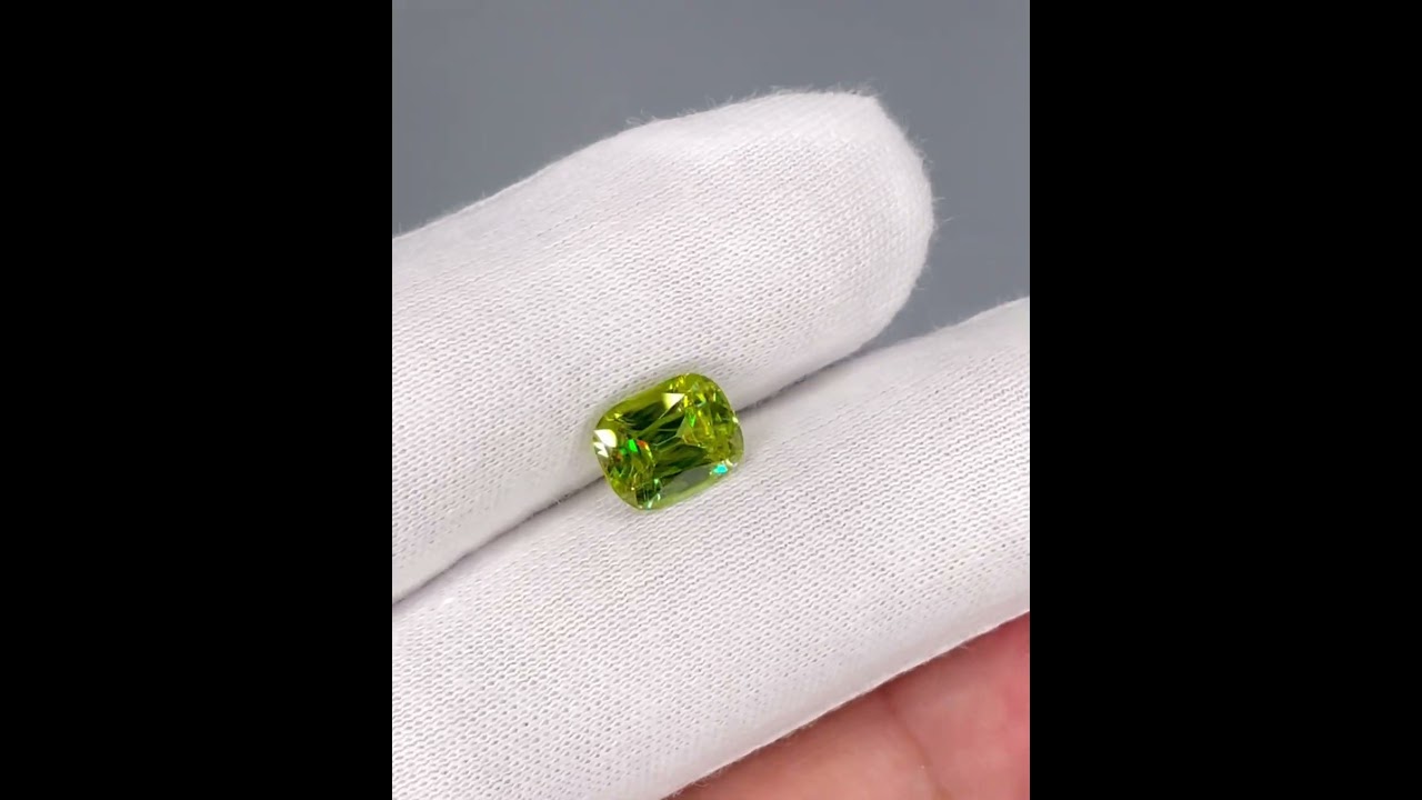 3.05 carats | Green Sphene Stone Cushion Cut Natural Madagascar's Gemstone 