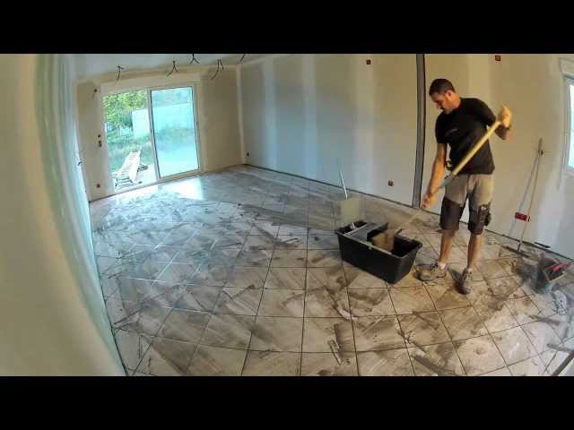 Comment faire des joints de carrelage youtube Pose carrelage 80x80 avant après