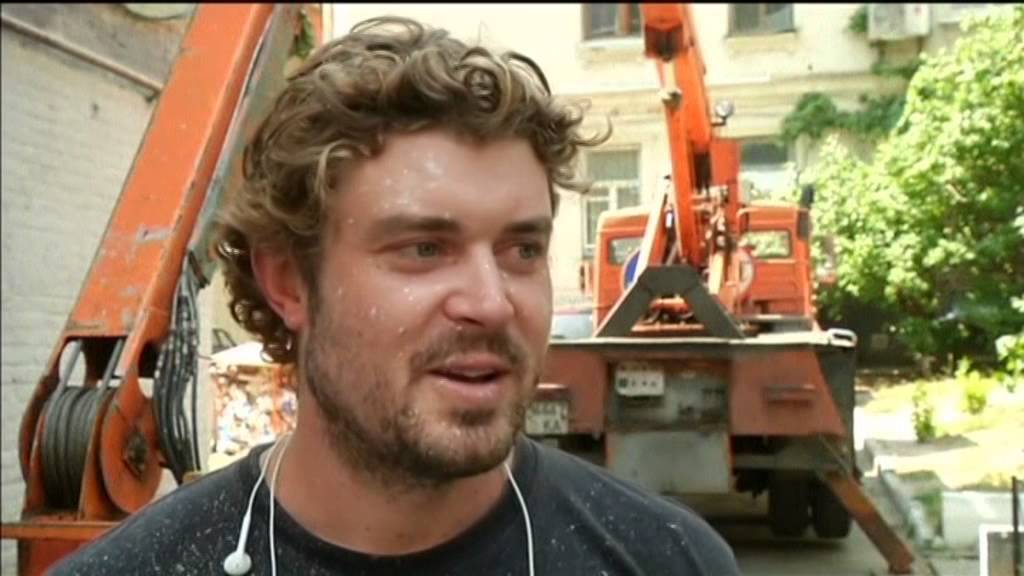 Kyiv’s Street Art On Display: Enormous street paintings appear all over Ukrainian capital