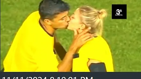 Rare Moments With Female Referees #referee #female #women #womenfootball #womensoccer