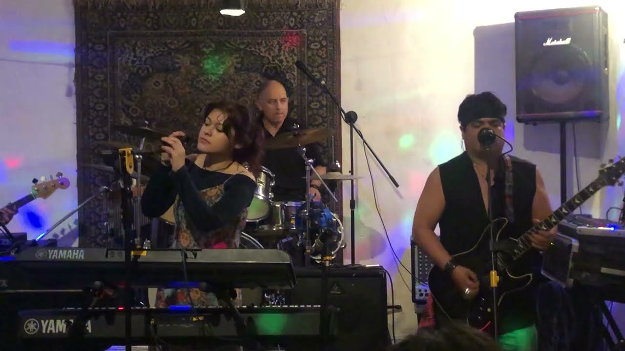 Sunshine Your Love - Angelina With Top Master Band (cover) #singer #music #rock #guitarcover #musica