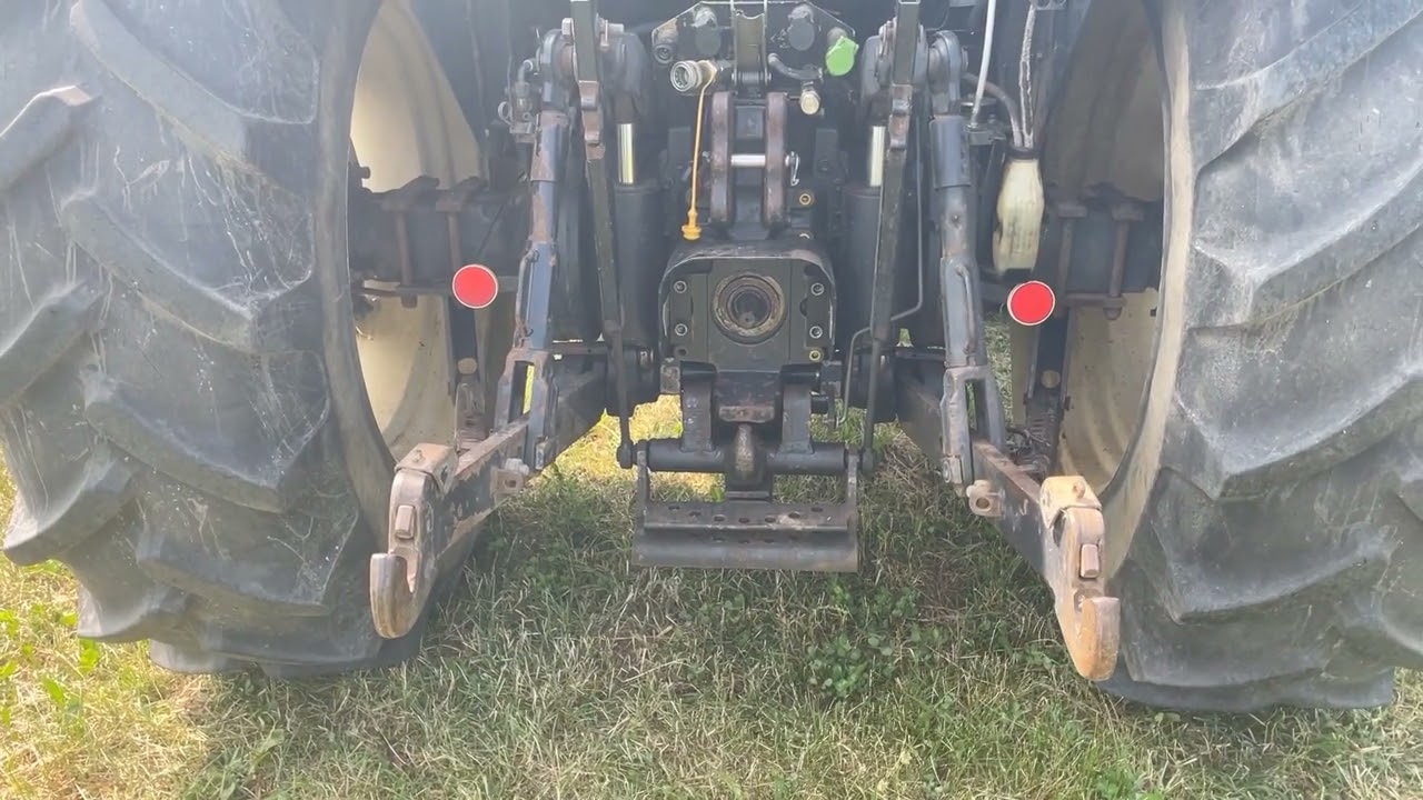 Traktor VALMET 8400