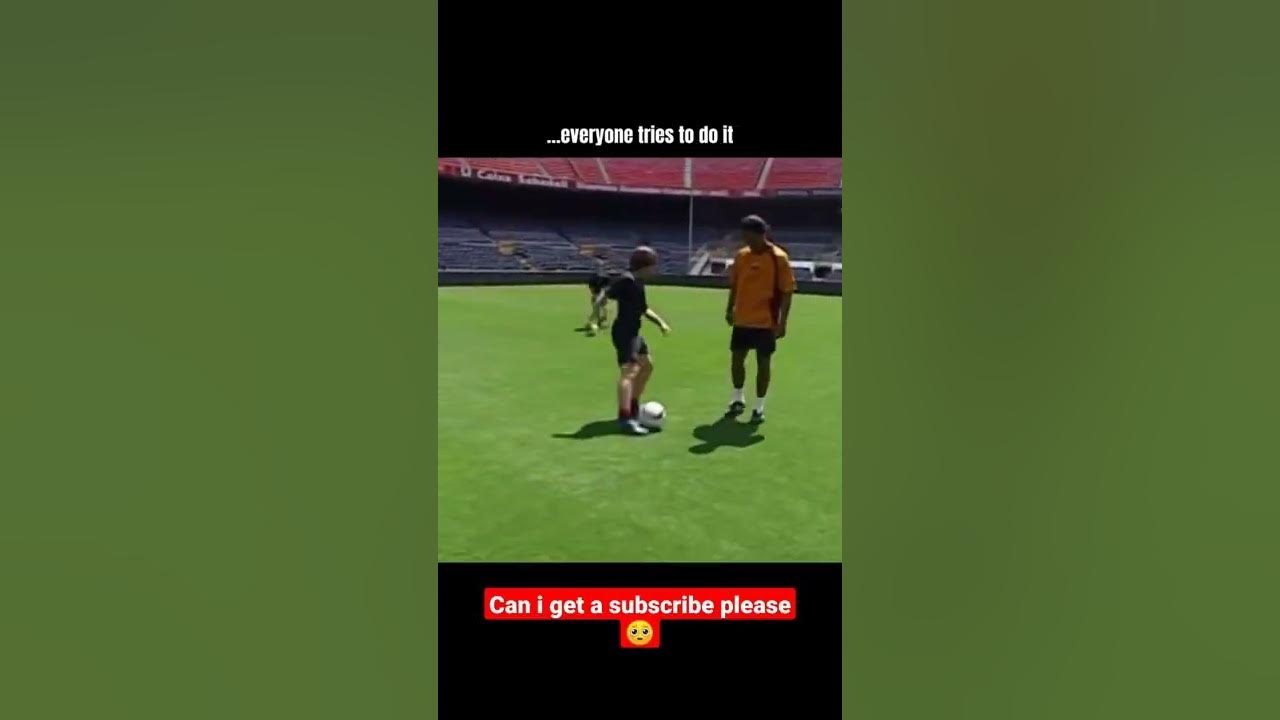 Ronaldinho when he was coaching Messi 😱