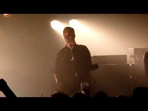 Queens of the Stone Age - Regular John (Live in Co...