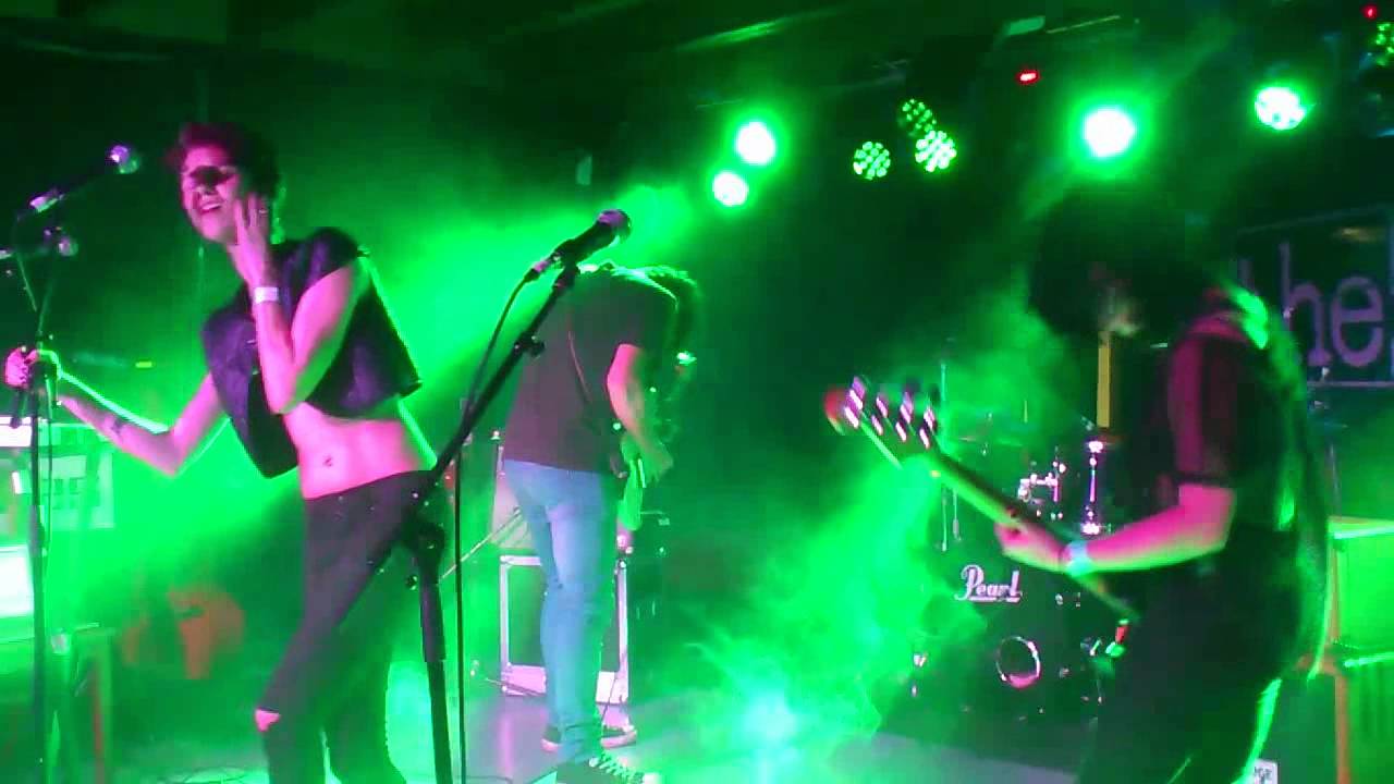 Vuvuvultures - Safe Skin