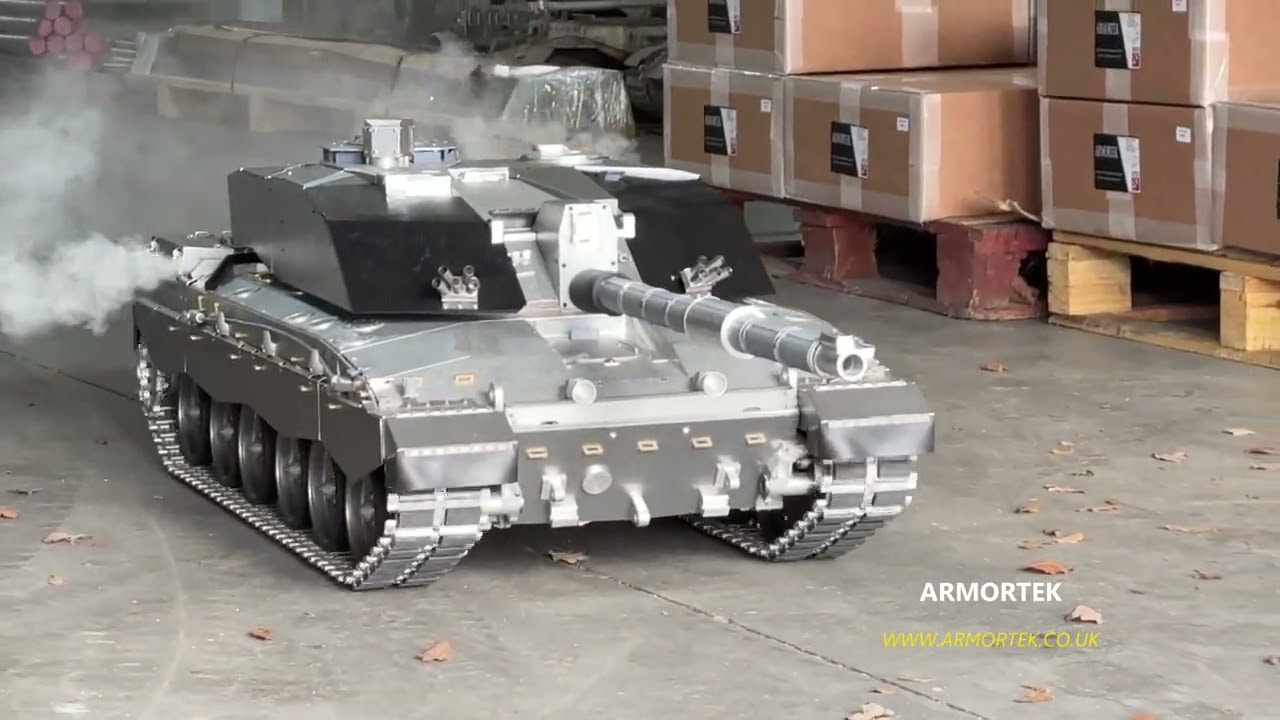 1:6 Scale CHALLENGER Tank STARTUP! 🔥 Exhaust Smoke & Factory Drive-Out