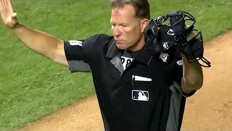 Joe Maddon gets ejected from the game