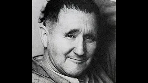 Bertol Brecht - 'Mack the Knife'