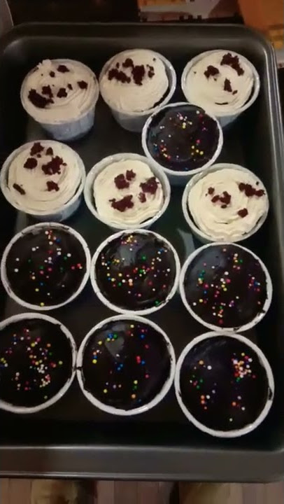 Redvelvet Cupcake | Meow😻