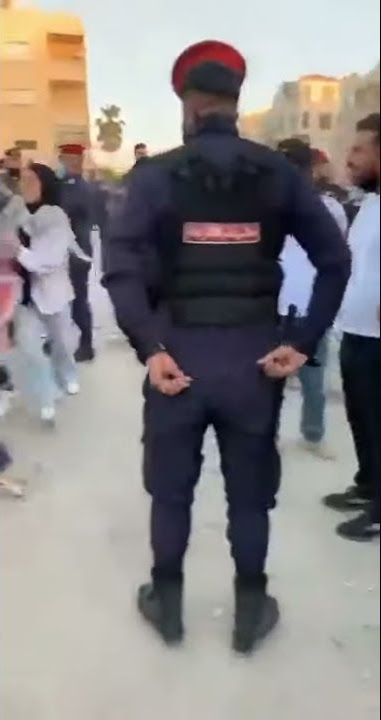 شاهد الآن اعتداء الشرطة الأردنية على متظاهرين نصرة لغزة | غزة الآن | #GazaUnderAttack