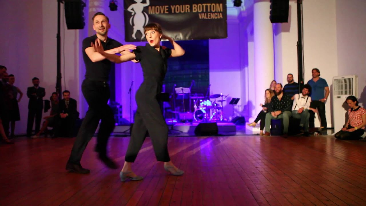 MARTYNAS & PAMELA | Move your Bottom 2016