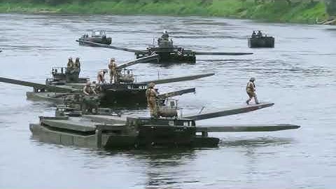 Build Pontoon Bridge To Move Tanks Across River During NATO Drills In Lithuania||The power Of NATO